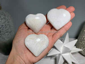 Gros Naturel Rare Scolecite Coeur Poli Blanc Pierre Semi-Précieuse pour Reiki Méditation Métaphysique Guérison Feng Shui - Product Image 3