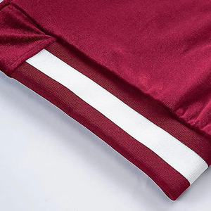 Conjunto Deportivo de Terciopelo para Hombre de Dos Piezas con Sudadera con Capucha y Cremallera y Pantalones, Opciones de Logotipo Personalizado, Chándal de Terciopelo con Pedrería - Product Image 6