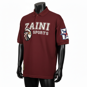 เสื้อโปโลชาย 220 GSM ผ้าคอตตอนผสมโพลีเอสเตอร์คุณภาพพรีเมียม ทรงพิเก้ สีแดงเลือดหมู โลโก้ที่อก ป้ายติดแขนเสื้อ  โลโก้แบบกำหนดเอง เสื้อโปโลไซส์ S - Product Image 1