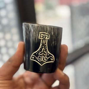 แก้วดื่มไวน์ทำจากเขาควายธรรมชาติขัดเงาด้วยมือ ด้ามจับเรียบลื่น สะดวกสบาย เหมาะสำหรับโอกาสพิเศษ ราคาประหยัด - Product Image 2