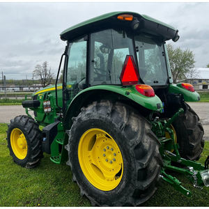Rendimiento de servicio pesado para cualquier trabajo Serie John Deere 5E - Product Image 1
