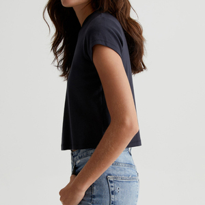 Camiseta recortada de manga corta holgada con cuello redondo para mujer, camiseta ajustada negra personalizada, proveedor superior transpirable de alta calidad para mujer - Product Image 4