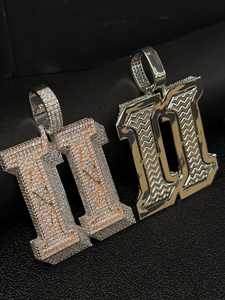 จี้เพชรโมอิสซาไนต์เงินแท้ 925 สไตล์ฮิปฮอป ดีไซน์ตัวเลขทรงบาแกตต์  พร้อมสร้อยคิวบาลิงค์  จี้ใหม่  สวยงาม - Product Image 2