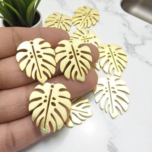 Argent sterling fait à la main feuille de Monstera plaqué or breloque bricolage faisant pendentif collier en gros trouver des bijoux - Product Image 1