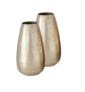 Pot à fleurs décoratif en aluminium gravé à la main avec finition argentée pour la maison, l'hôtel, le restaurant et la décoration. - Product Image 3