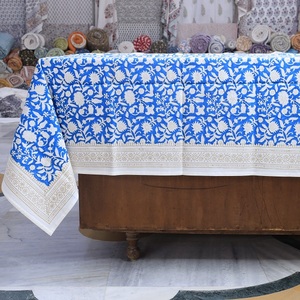 Drap de lit en coton imprimé à la main, tissu doux et confortable avec des motifs indiens classiques, idéal pour les chambres à coucher. - Product Image 1
