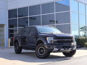 Último Modelo Usado: Camioneta Ford F-150 Raptor 4x4 SuperCrew 2021, Motor 3.5L EcoBoost de Alto Rendimiento, R20, Color Oscuro, en Venta - Product Image 1