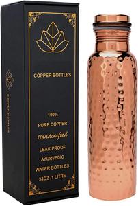 Diseño martillado Botella de agua de cobre Accesorios para bebidas Caja de patrón personalizada duradera disponible a precio nominal - Product Image 2