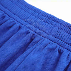 Kit d'uniformes de football pour hommes, vêtements de sport de sublimation personnalisés avec logo personnalisé unisexe - Product Image 6