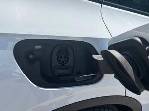 Nuevo SUV Eléctrico ID.4 2021 con Tracción en las Cuatro Ruedas, Techo Solar Panorámico Doble y Asientos de Cuero Confortables - Product Image 6