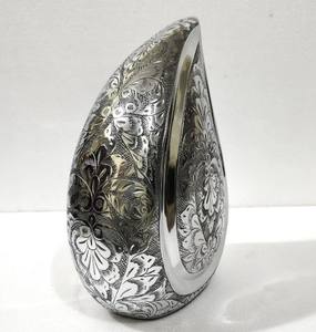 Classic Design Teardrop Aluminium Cremation Urn Embossed Finished Silver Color For Human Ashes <b>Funeral</b> <b>Supplies</b> - Product Image 3