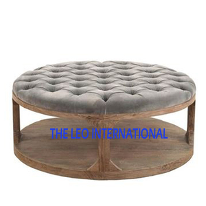 Nouvelle table basse ronde de luxe en métal doré pour l'intérieur, avec revêtement en velours et mousse, idéale pour la salle à manger - Product Image 3