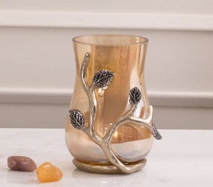 Bougeoir en verre doré artisanal avec motif de branche en aluminium parfait pour ajouter un charme naturel et élégant aux espaces de la maison - Product Image 6