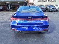 Prix de vente le plus bas H y u n d a i Elantra Hybrid Blue 4dr Sedan Voitures d'occasion à vendre.
