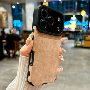 Funda de Piel de Cordero de Lujo para 11 Pro con Protección Antigolpes de TPU - Product Image 2