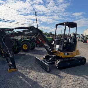 Mini-excavatrice JOHN DEERE 35 P à vendre - Product Image 1