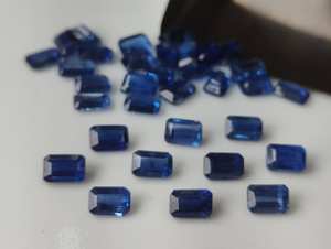 พลอยไคยาไนต์ธรรมชาติทรงแปดเหลี่ยมเจียระไนแบบเหลี่ยมเพชรพลอย ขนาด 3x5 มม.-8x10 มม. สีฟ้ามีประกายสี สำหรับทำเครื่องประดับ ขายส่ง - Product Image 3