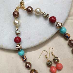 Ensemble collier et boucles d'oreilles de luxe bohème multi-perles fantaisie plaqué or pour mariée ou cadeau avec poire et pierres de diamant - Product Image 3