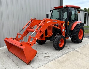 Tractor de Ruedas L5460 de 55 CV y 4 Ruedas Motrices de 2019 con Cargador de Enganche Rápido y Cucharón, Bomba de Motor y Caja de Cambios - Product Image 2