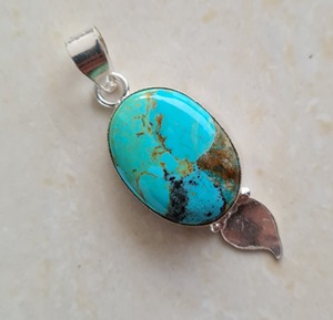 Colgante bohemio de plata de ley hecho a mano, piedra preciosa turquesa natural con plata para regalo de pieza llamativa para ella - Product Image 2