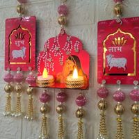 Dekorasi panggung pesta pernikahan India karangan bunga buatan untuk Mandap Home Festival latar belakang acara dan dekorasi tradisional