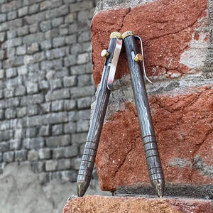 Stylo en acier damas personnalisé, corps en métal robuste, clip de poche, stylo de survie EDC, motif unique, cadeau artisanal pour homme - Product Image 2