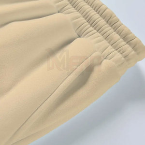 Ensemble de survêtements en coton de haute qualité pour hommes, nouveau design personnalisé avec caractéristique respirante pour l'hiver, vêtements de rue à motif solide - Product Image 3