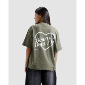 T-shirt « Les cœurs n'ont pas de taise » en jersey 100 % coton, poids lourd 220 grammes, imprimé à l'écran avec étiquette personnalisée - Product Image 3