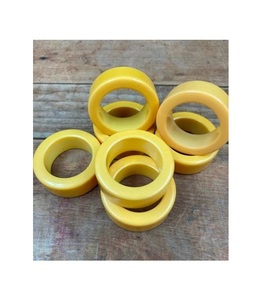 Ronds de serviette écologiques en bois durable avec style américain polonais exquis pour un événement de beauté durable, restauration à domicile - Product Image 2