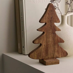 Arbre de Noël en bois écologique moderne de Antique Creations avec taille et forme personnalisables - Product Image 1