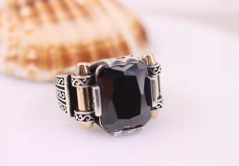 เช่นเดียวกับภาพ