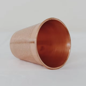 Ensemble de tasses et verres en cuivre et métal pur au design simple Vaisselle Ayurveda pour la santé Vaisselle avec accessoire avec couvercle - Product Image 1