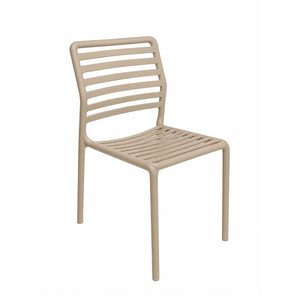 Chaise de salle à manger sans accoudoirs Newbella Oliva en plastique, couleur cappuccino, résistante aux UV, pour intérieur, extérieur, jardin, balcon, terrasse - Product Image 1