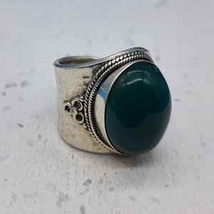 Bague ajustable en argent sterling 925 Malachite Bague épaisse artisanale bohème avec pierre naturelle ornée de diamants et de perles principales - Product Image 3
