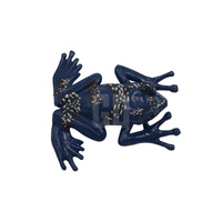 Juguete de rana de plástico en miniatura