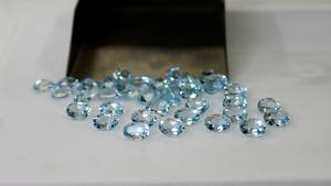 พลอยโทแพซสีฟ้าธรรมชาติ AAA รูปไข่เจียระไน ขนาด 11x9 มม. สำหรับทำเครื่องประดับ ขายส่ง - Product Image 3