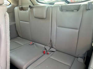 2016 T * oyota Highlander XLE d'occasion - Product Image 3