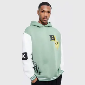 Varsity tarzı sokak giyim çok Varsity grafik Hoodie erkek destan boy resmi ekran baskılı tasarım Hoodie