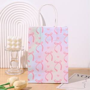 Bolsas de Regalo de Papel Kraft con Lazo Iridiscente, Ecológicas, Biodegradables, Personalizadas, Clásicas, Laminadas, Rosadas y Blancas, para Cumpleaños y Baby Shower - Product Image 4