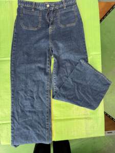 Vêtements d'occasion : Pantalon pattes d'éléphant / Jean large pour adulte - Product Image 2