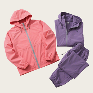 Survêtement en nylon personnalisé pour hommes-Ensemble de vêtements de sport 2 pièces léger et résistant à l'eau avec sweat à capuche et joggers Survêtement coupe-vent - Product Image 3