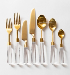 Juegos de cubiertos de metal estilo occidental con mango de acrílico transparente acabado dorado para el hogar y la boda juegos de cubiertos de vajilla - Product Image 1