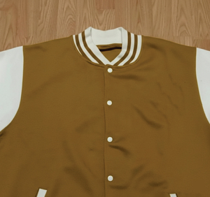 Veste de style universitaire rétro, corps marron café avec manches contrastantes blanches, prix de gros bon marché - Product Image 3