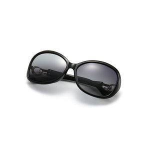 Occhiali da Sole Polarizzati da Donna Ispirati ai Designer P872 - Vendita all'Ingrosso - Product Image 5