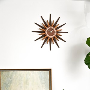 Horloge murale nordique en bois personnalisée, vente en gros d'horloges en bois de luxe de bonne qualité pour la décoration intérieure - Product Image 5