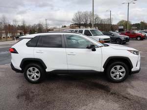 Toyota RAV4 LE AWD SUV 2020 con Asientos de Cuero, Techo Corredizo, Faros LED, Pantalla Táctil, Cámara Trasera 360, en Venta - Product Image 4