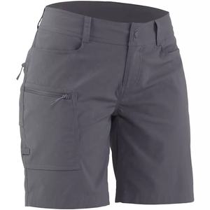 Fabrication sur mesure de shorts cargo OEM pour femmes avec des shorts pour femmes de qualité supérieure dans les meilleurs matériaux shorts cargo populaires pour femmes - Product Image 3