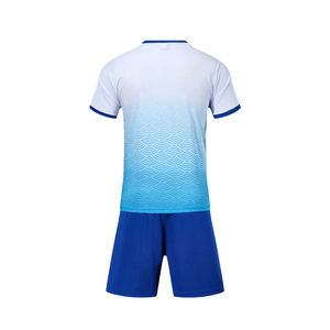 Vente en gros kit de football personnalisé par sublimation avec impression de logo kit de football à séchage rapide pour hommes kit de football chemise ensemble complet imprimé à vendre kits de football - Product Image 6