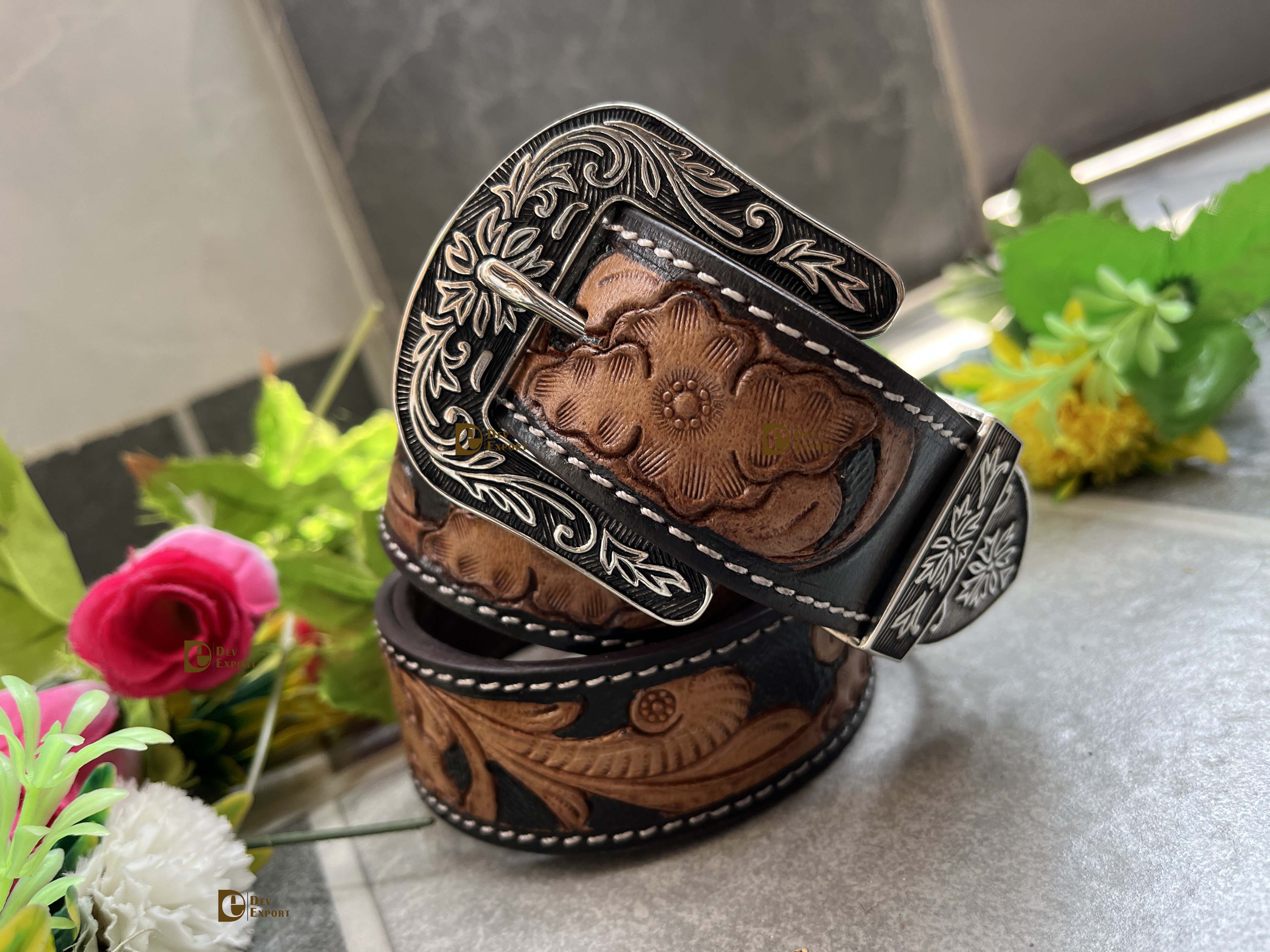 สีน้ำตาล