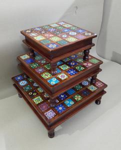 ชุด Pooja Chowki งานทำจากไม้อินเดียมาใหม่3ดีไซน์สวยภาพวาดรูปบาจาค็อตสำหรับเก้าอี้โต๊ะและออตโตมาน - Product Image 1